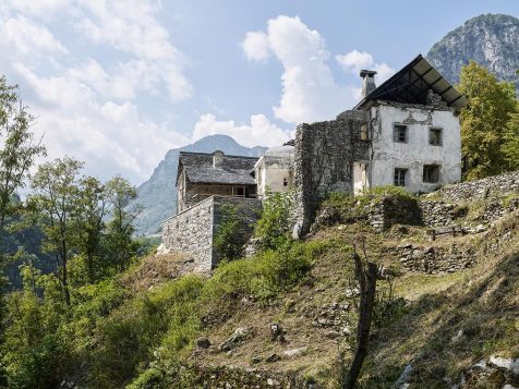 Casa Mosogno, el complejo equilibrio entre lo auténtico y lo atrevido