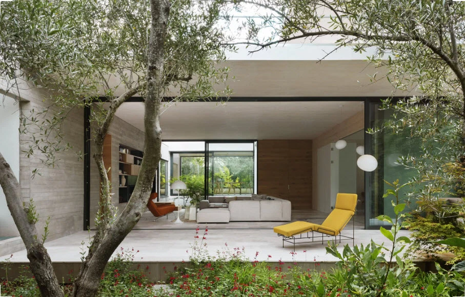 El alma de BATAVIA brilla en la nueva división de interiorismo de ÁBATON.