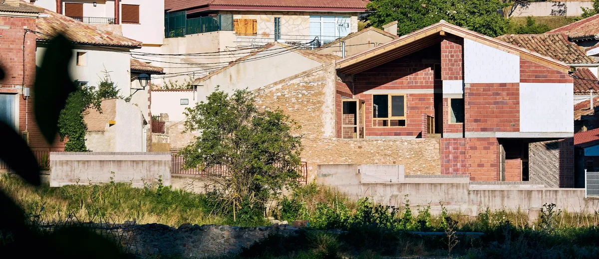 Casa en Tres Primaveras, una cocción arquitectónica a fuego lento