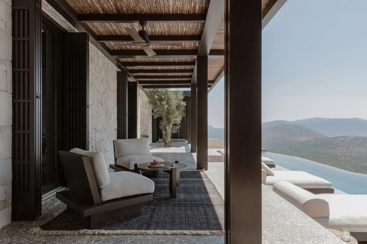 Encanto Mediterráneo: O Lofos