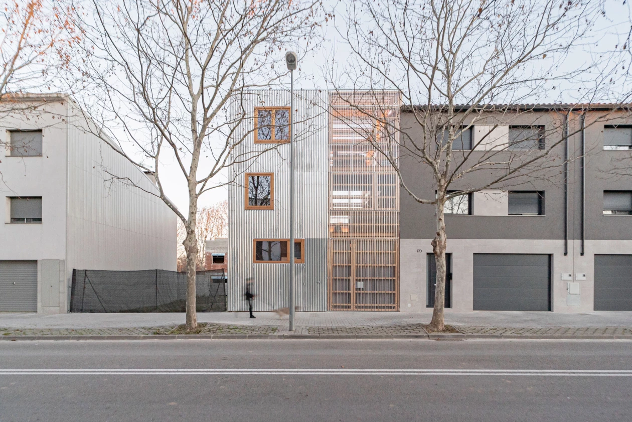 La casa de las dos mitades: dualidades materiales