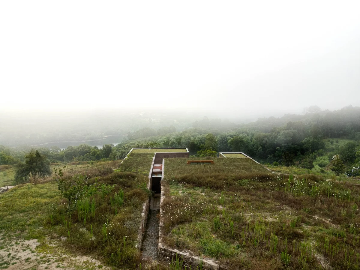 Casa da Levada: una vivienda sostenible que brota del paisaje