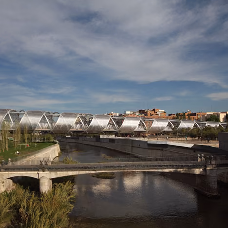 pasarela sobre el río manzanares pasarela sobre el río manzanares