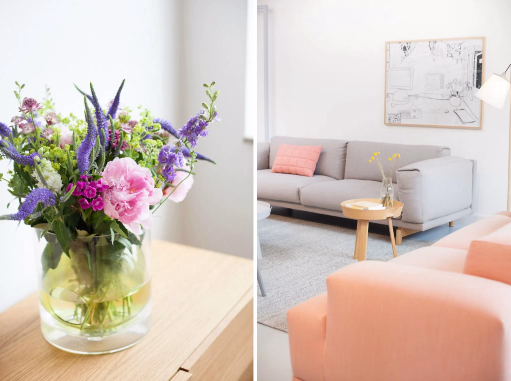 Jarrón de cristal con flores de colores y salón con sofá gris y butaca rosa empolvado de Muuto