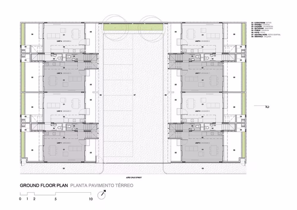 Planta baja de las Casas AV de Corsi Hirano Arquitetos: ocho viviendas en dos bloques y patio central