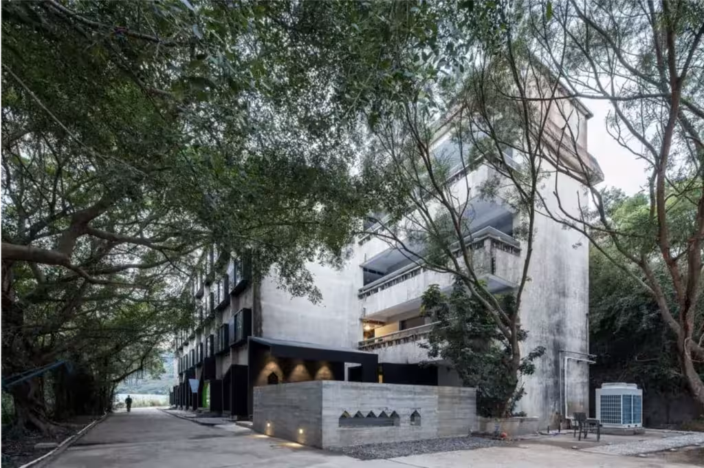 La nueva vida de los pecios industriales rescatados por O-office Architects