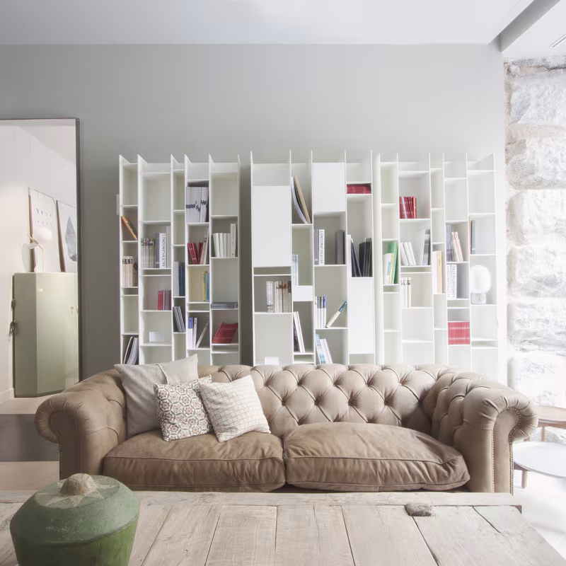 sofa chester en tienda mejia lequerica BATAVIA