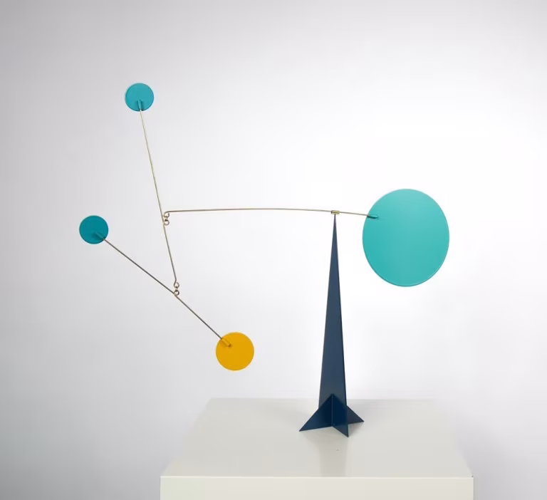 Escultura mobil L´Erudite disponible en BATAVIA