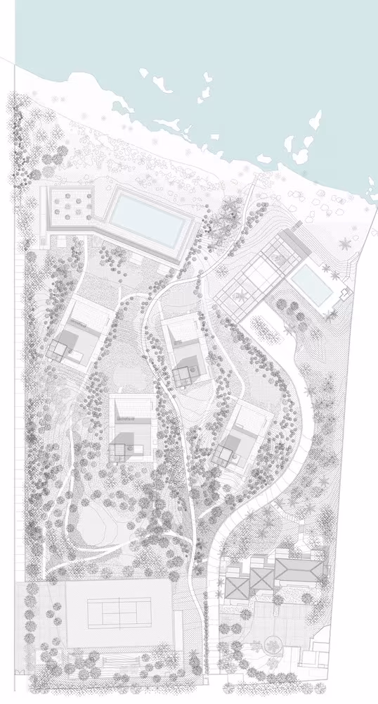 Plano de emplazamiento de The Courtowers con las cuatro viviendas, la piscina y el camino hasta la costa