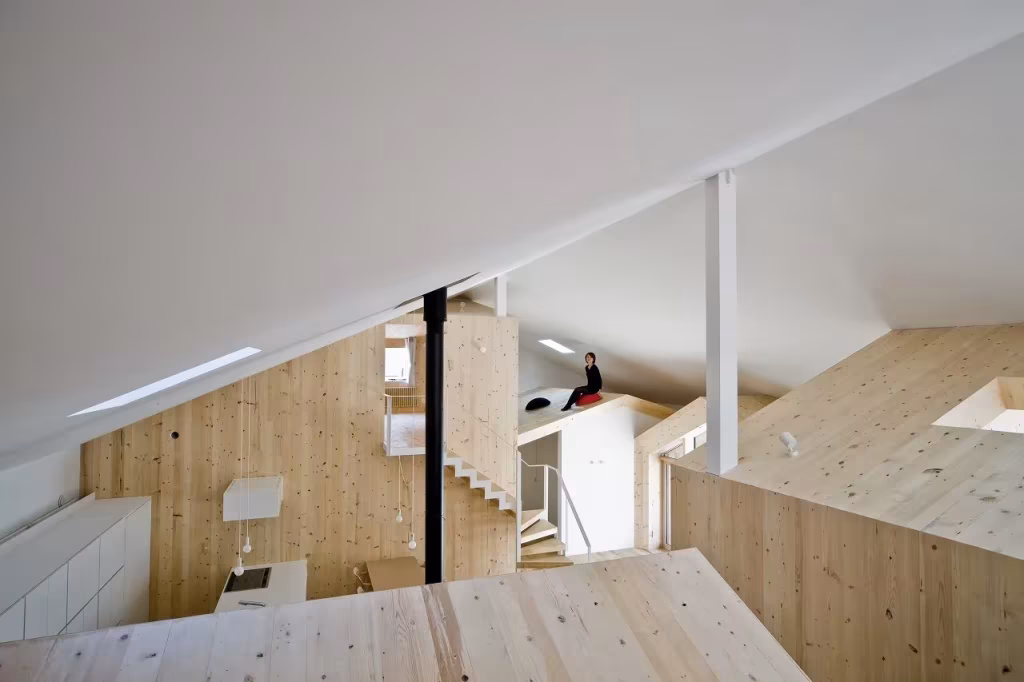 House K, Yoshichika Takagi. Pilares imitando chimeneas