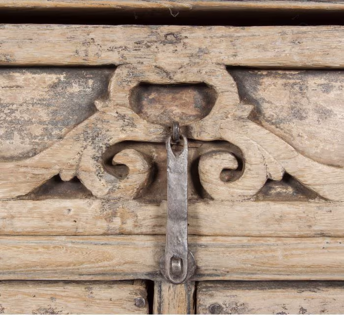 detalle del cajon de la consola
