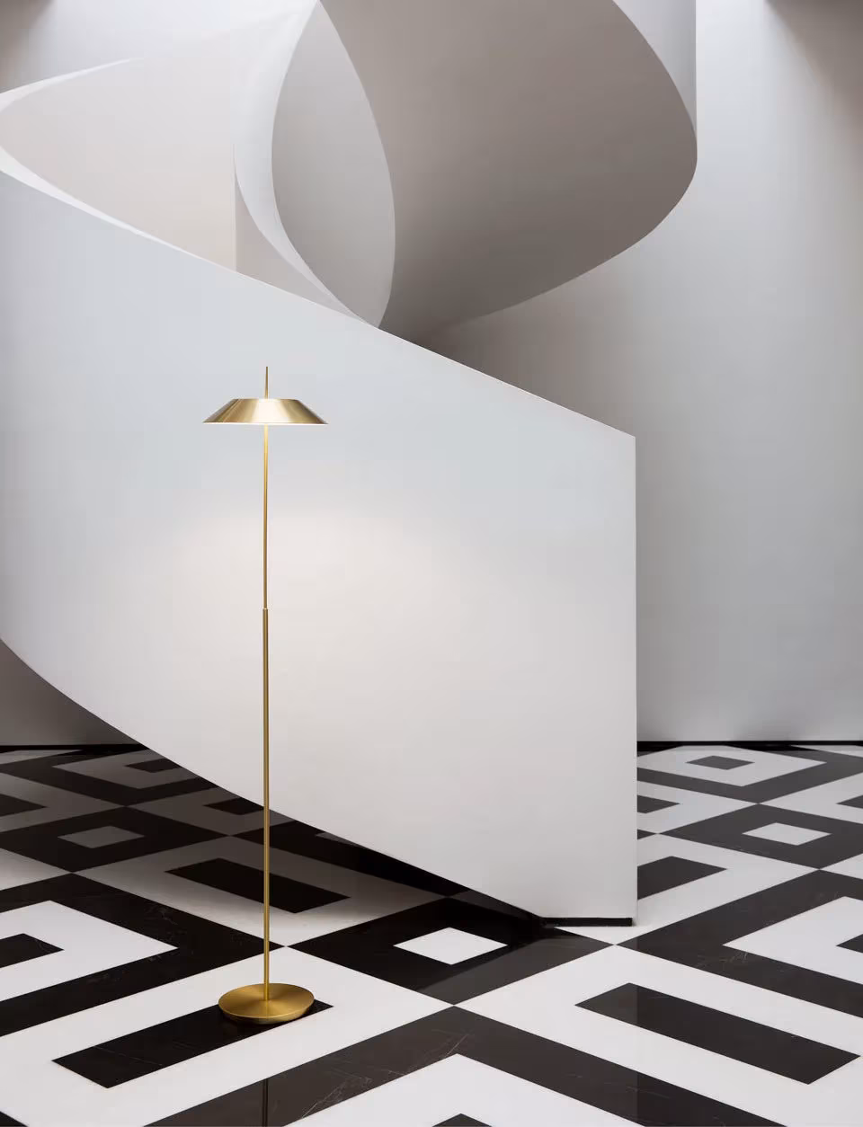 lampara myfair vibia de pie