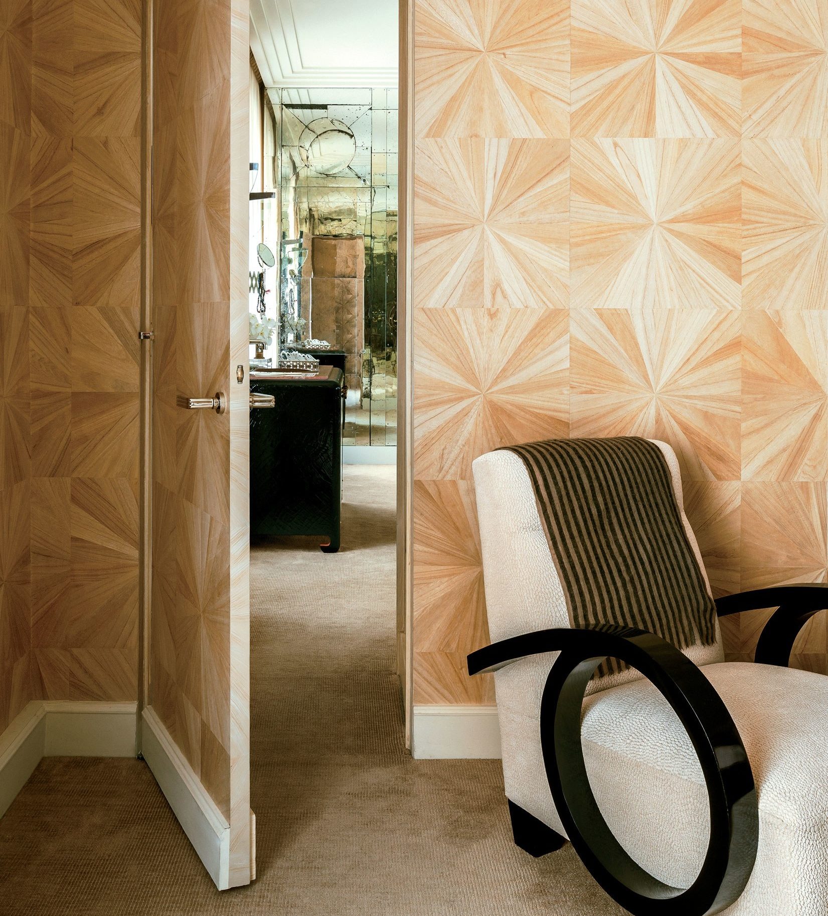 Decoracion Art Decó papel geometrico en paredes