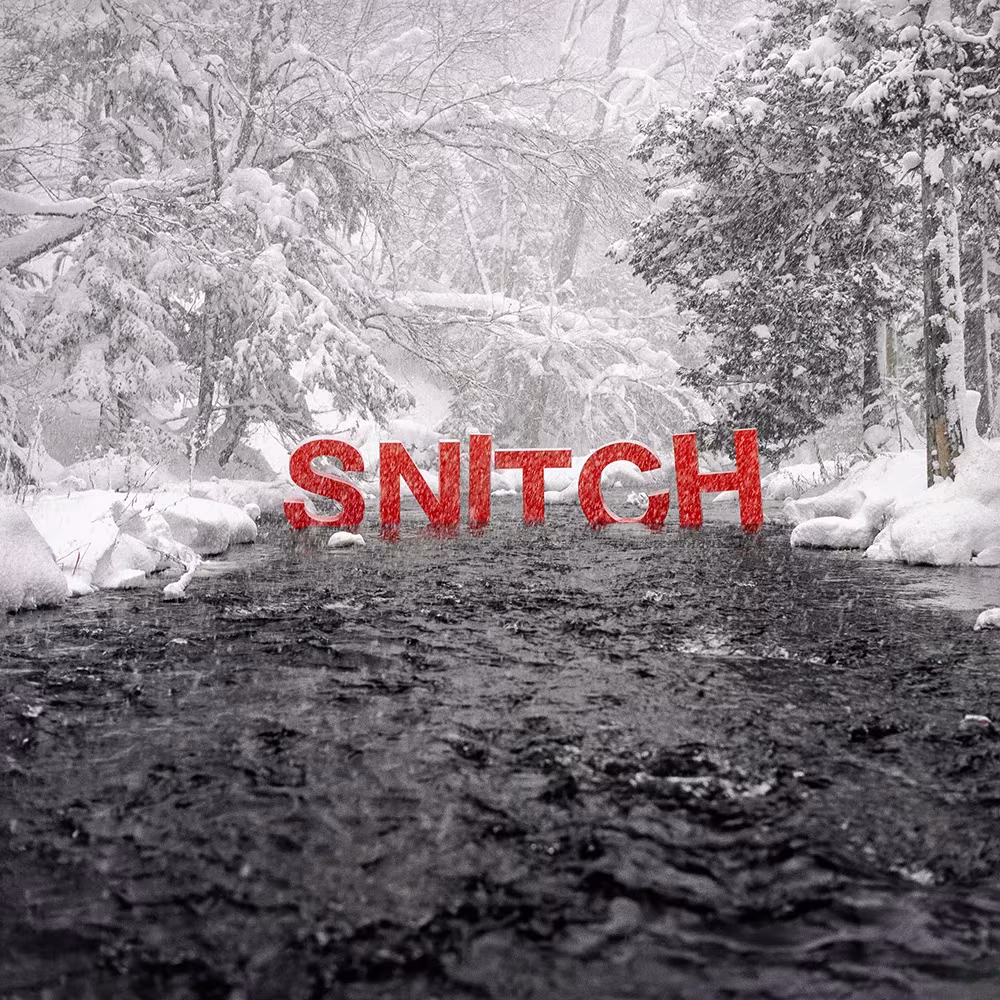 SNITCH letras de gran tamaño, mensaje tridimensional