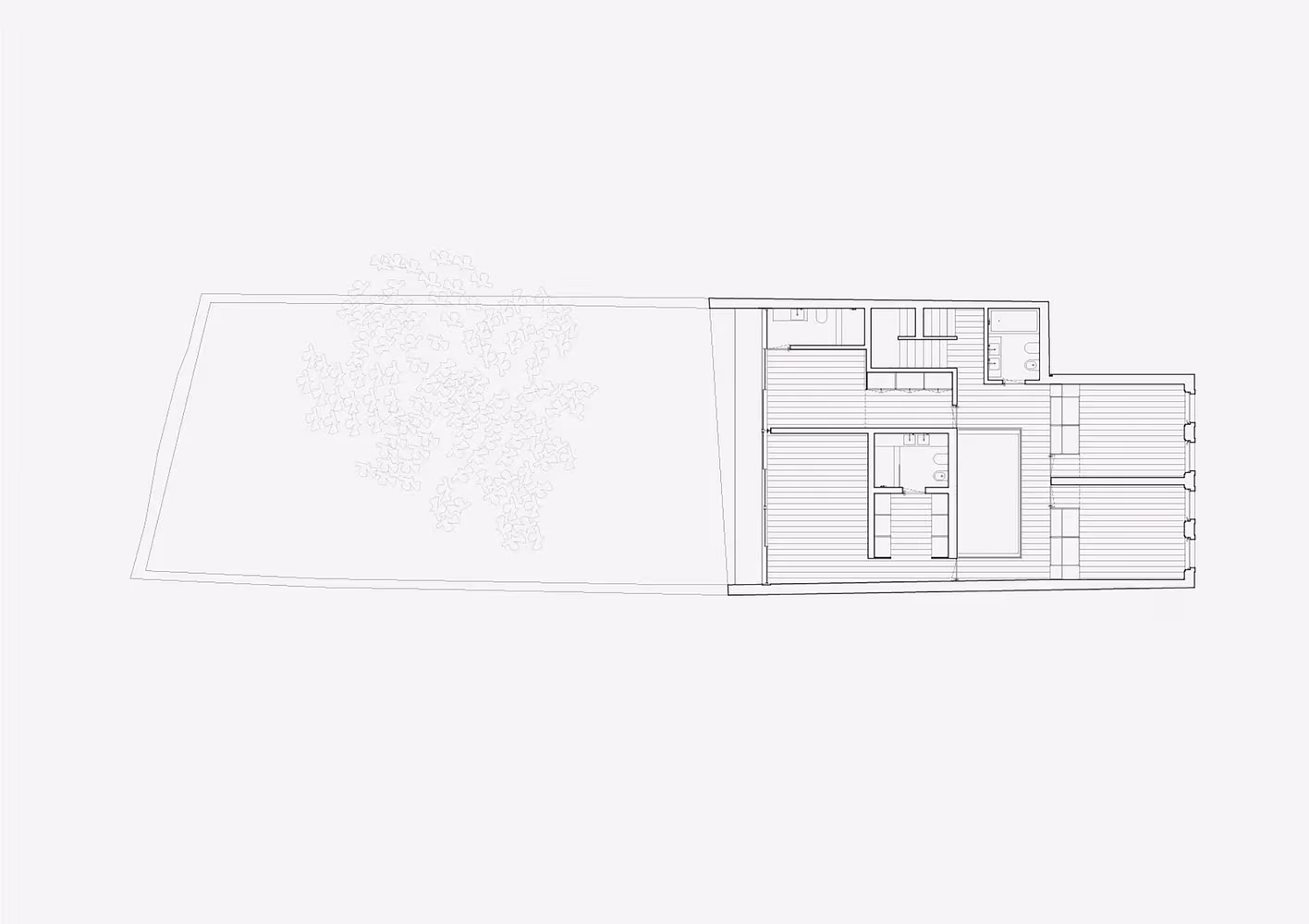 Planta primera de la Casa Brotero de phdd arquitectos con las estancias en torno al patio, Lisboa