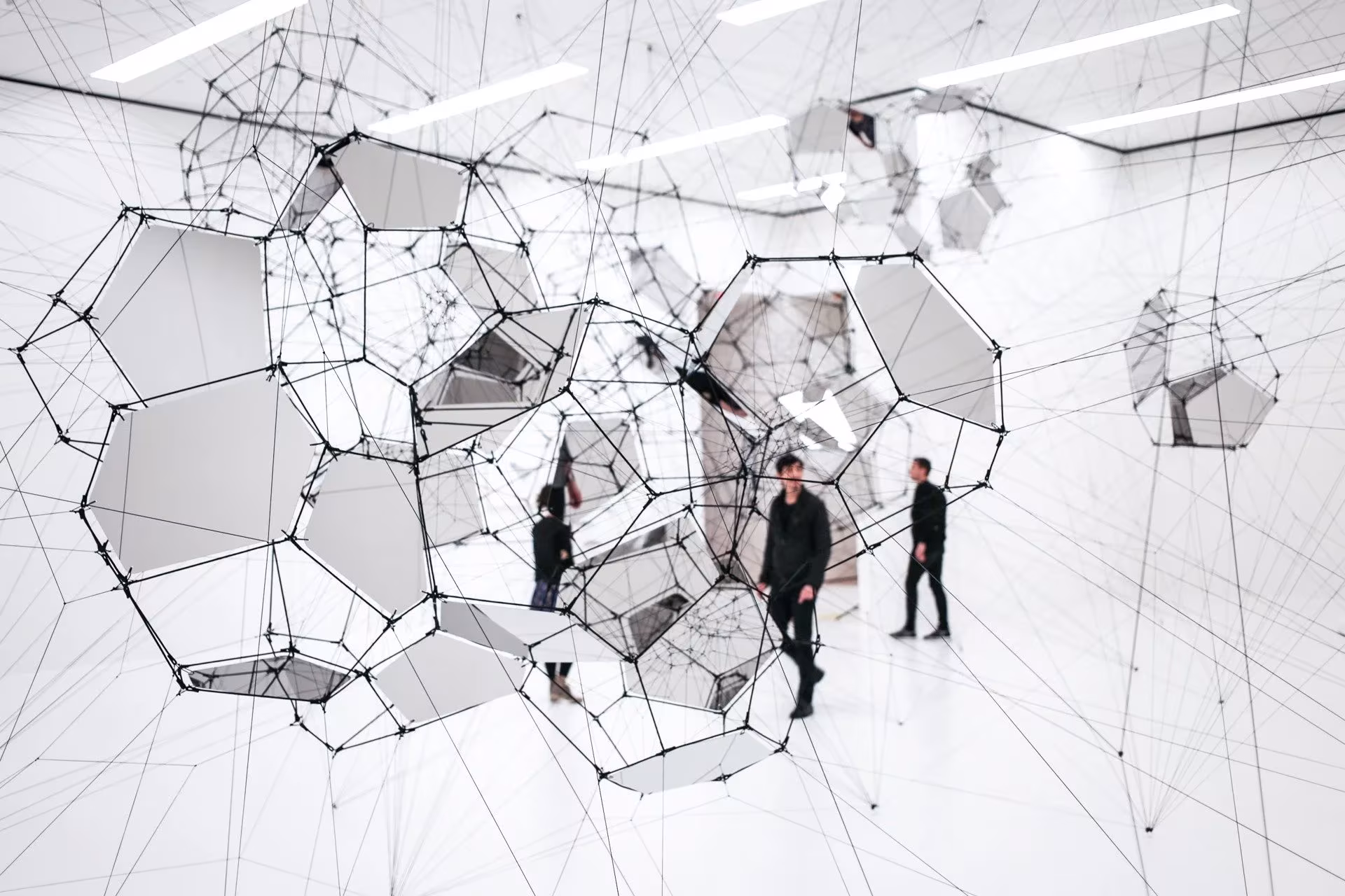 Instalacion Stillness in Motion – Cloud Cities