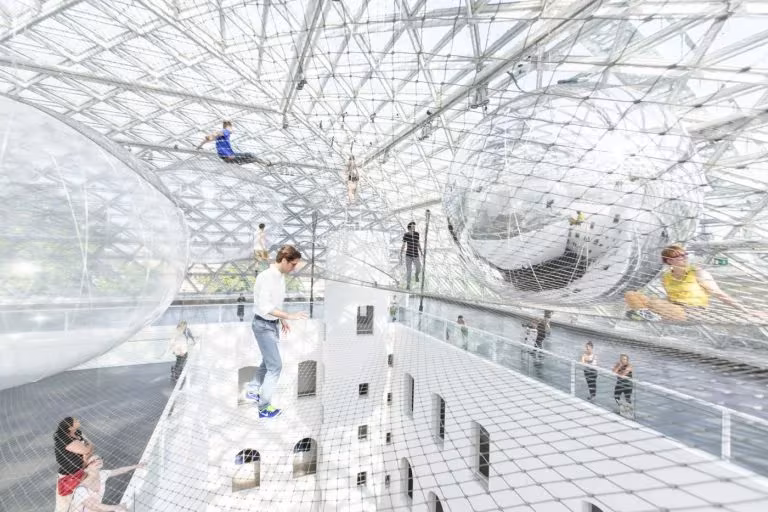detalle de la instalacion orbit d tomas saraceno