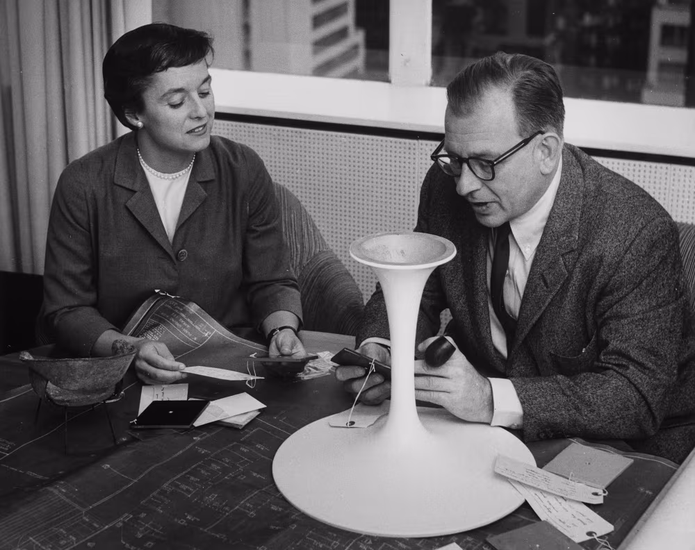 eero saarinen y conference knoll