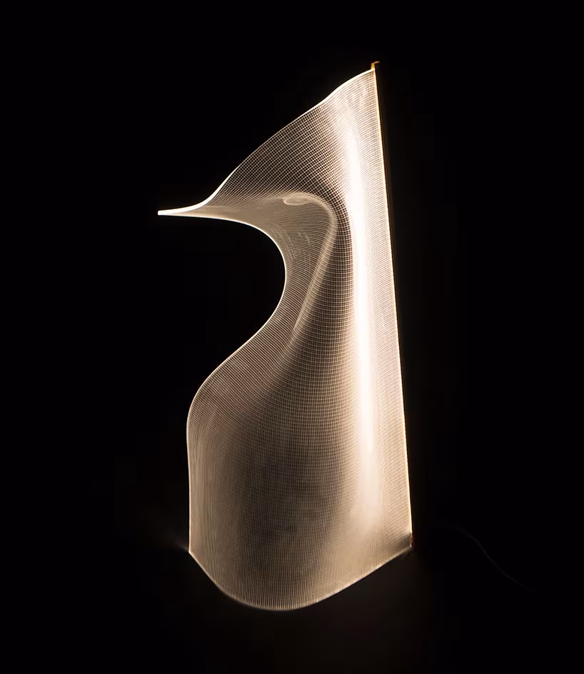 lámpada de la colección gweilo del colectivo Partisans diseñada por Alexander Josephson