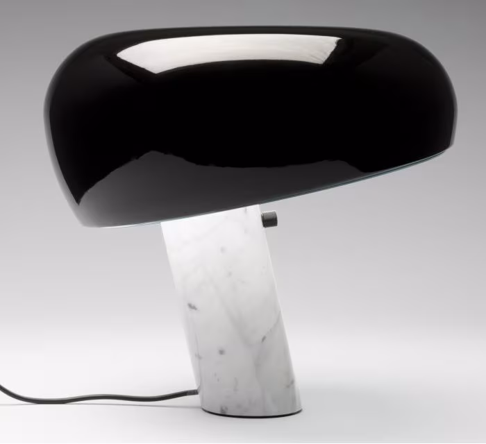 lampara de mesa snoopy de flos