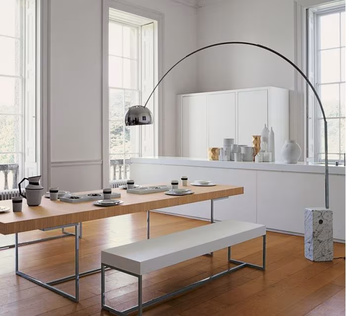 lampara de pie Arco diseñada por los hermanos Castiglioni