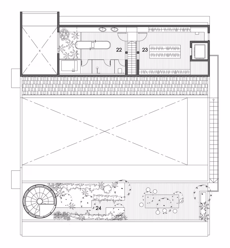 Planta de la última altura de la Courtyard House con dormitorio principal, vestidor y escalera de caracol