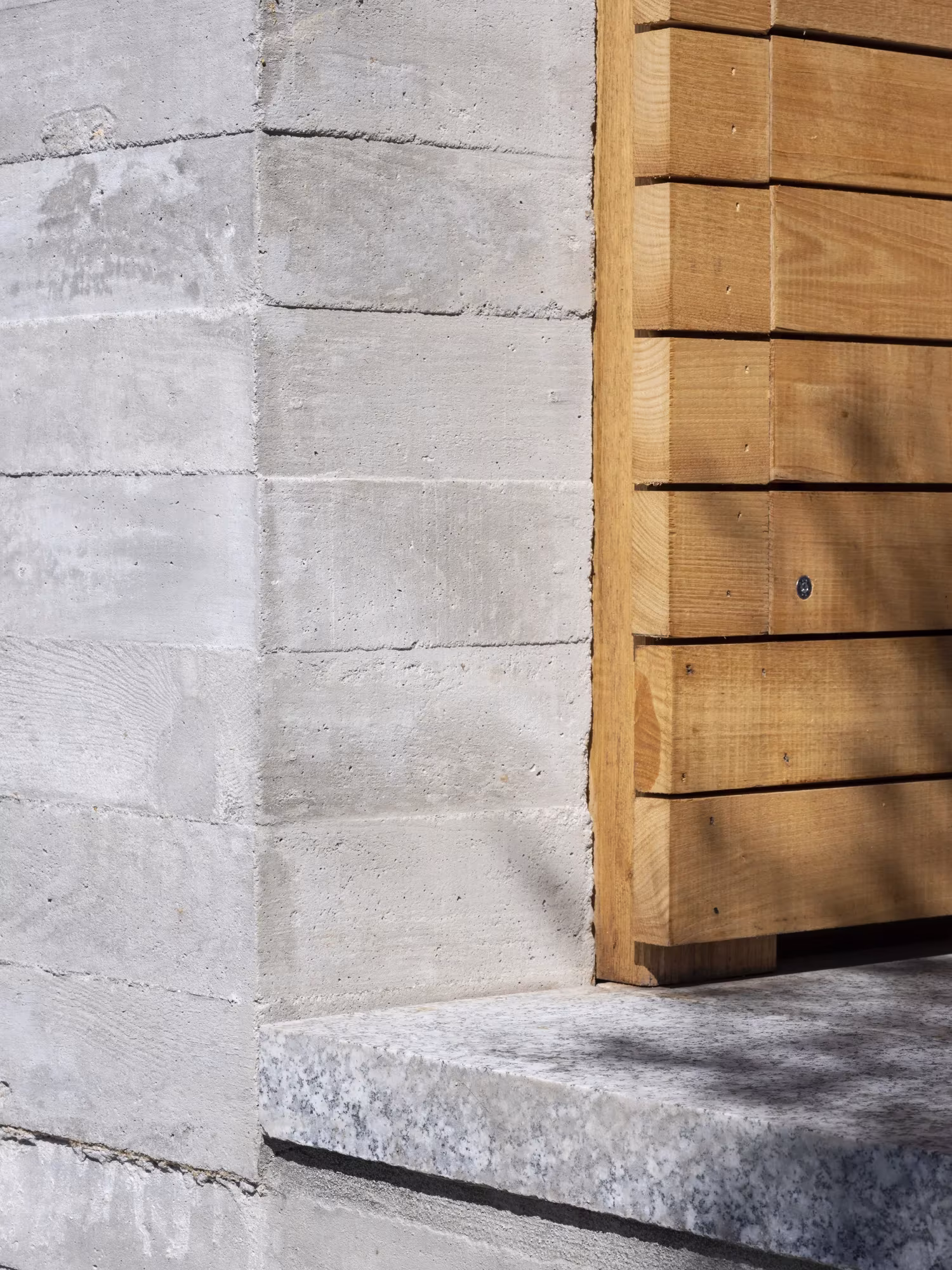 Panteon ÁBATON arquitectura Fotografía Juan Baraja Hormigón arquitectónico granito y madera