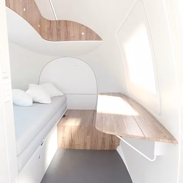 interior de microcapsule, la cama puede albergar a dos adultos