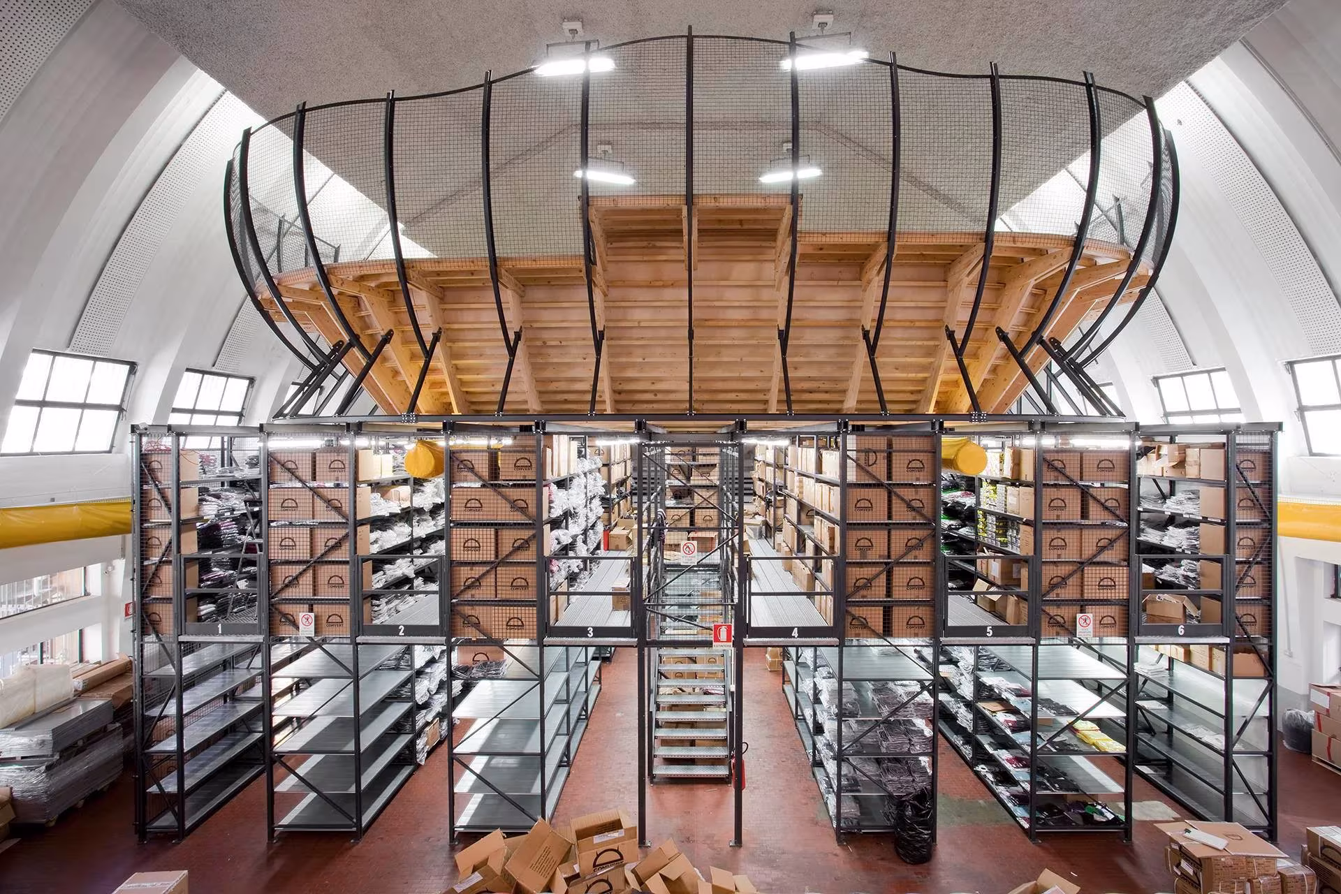 almacén de bastard sotre obra del estudio binocle
