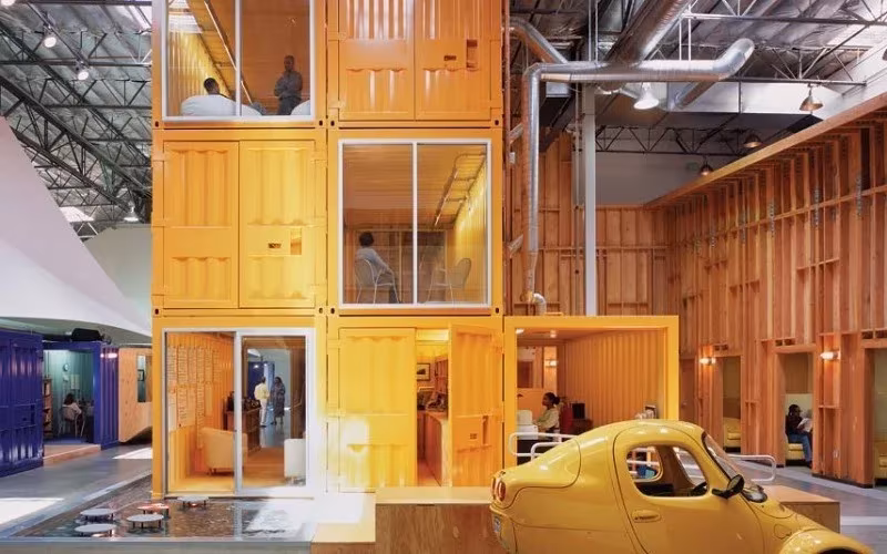 oficina creada con contenedores marítimos por Clive Wilkinson Architects