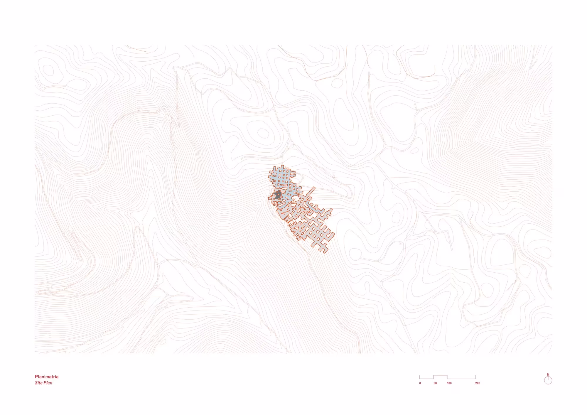 Plano de situación de Cavea Arcari en Zovencedo sobre las curvas de nivel del terreno