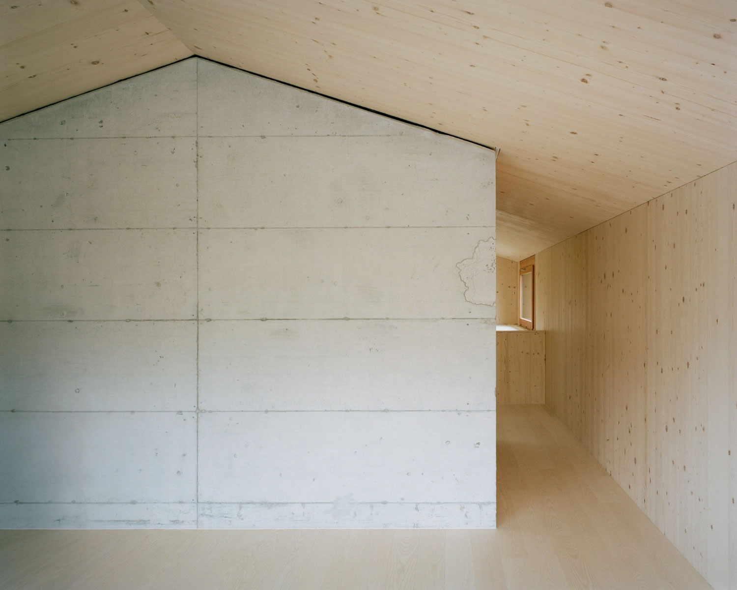 WanderingHouse-ABATONJournal-06