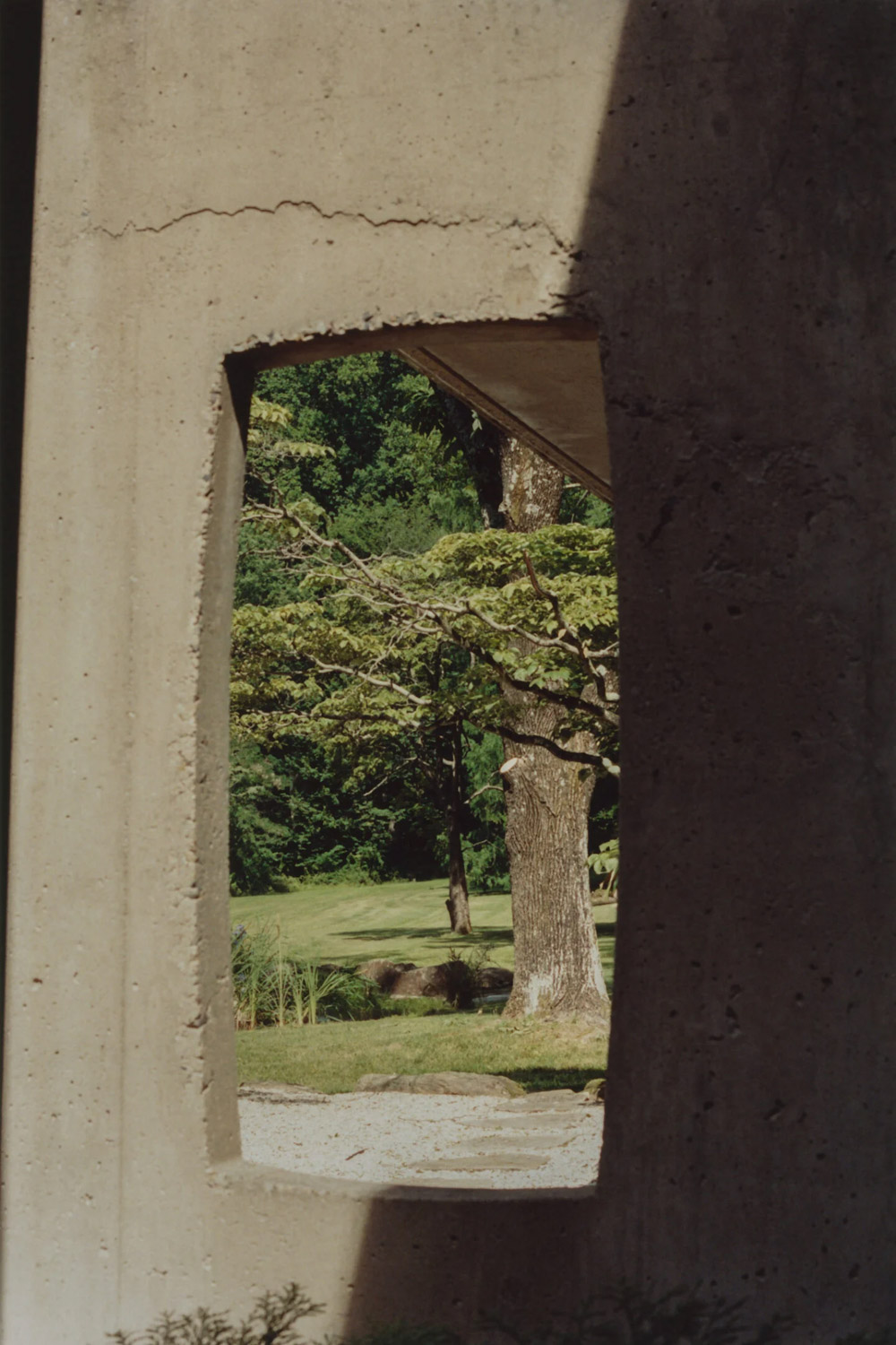George Nakashima Woodworkers – ABATON Journal16