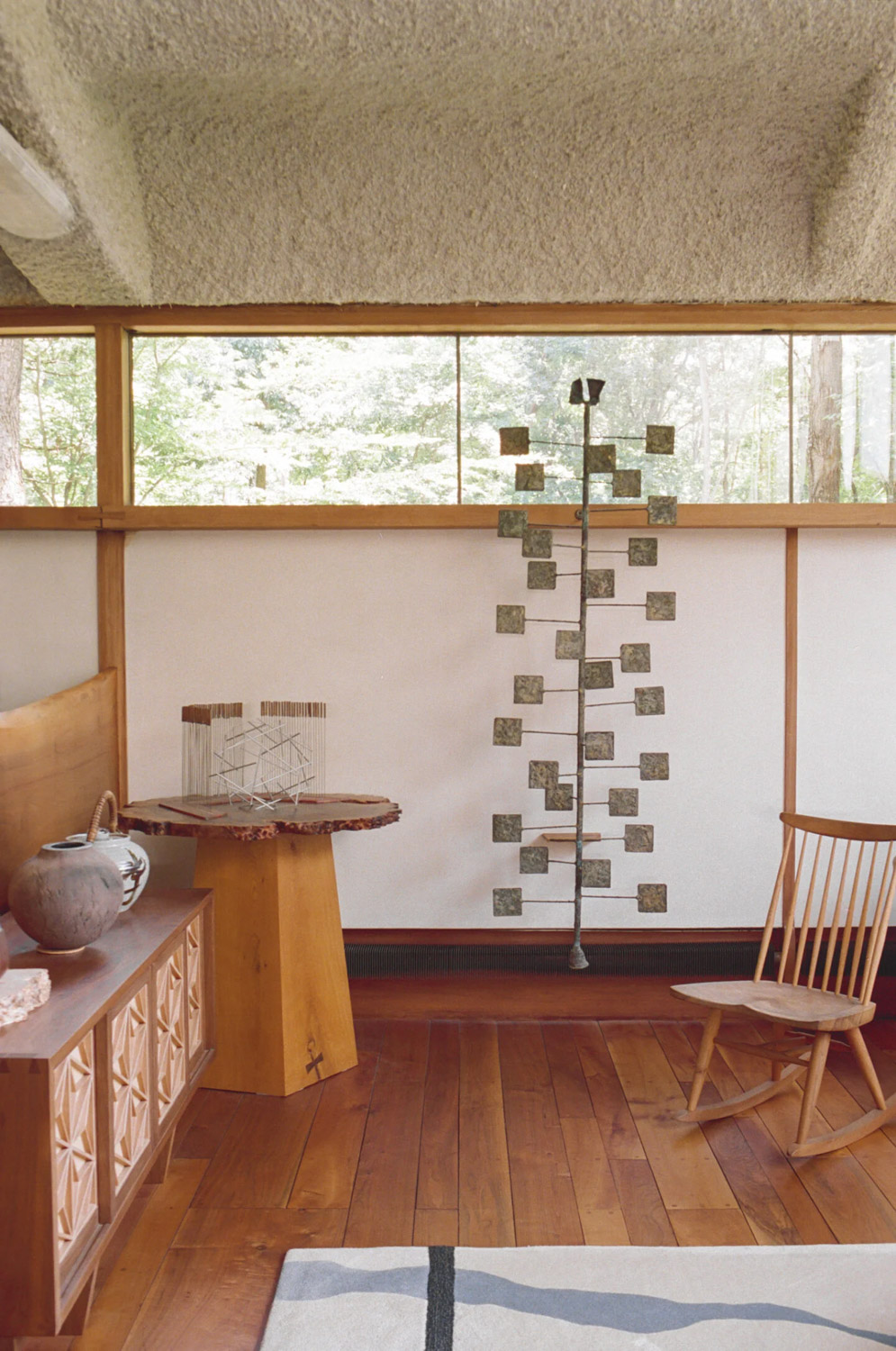 George Nakashima Woodworkers – ABATON Journal6
