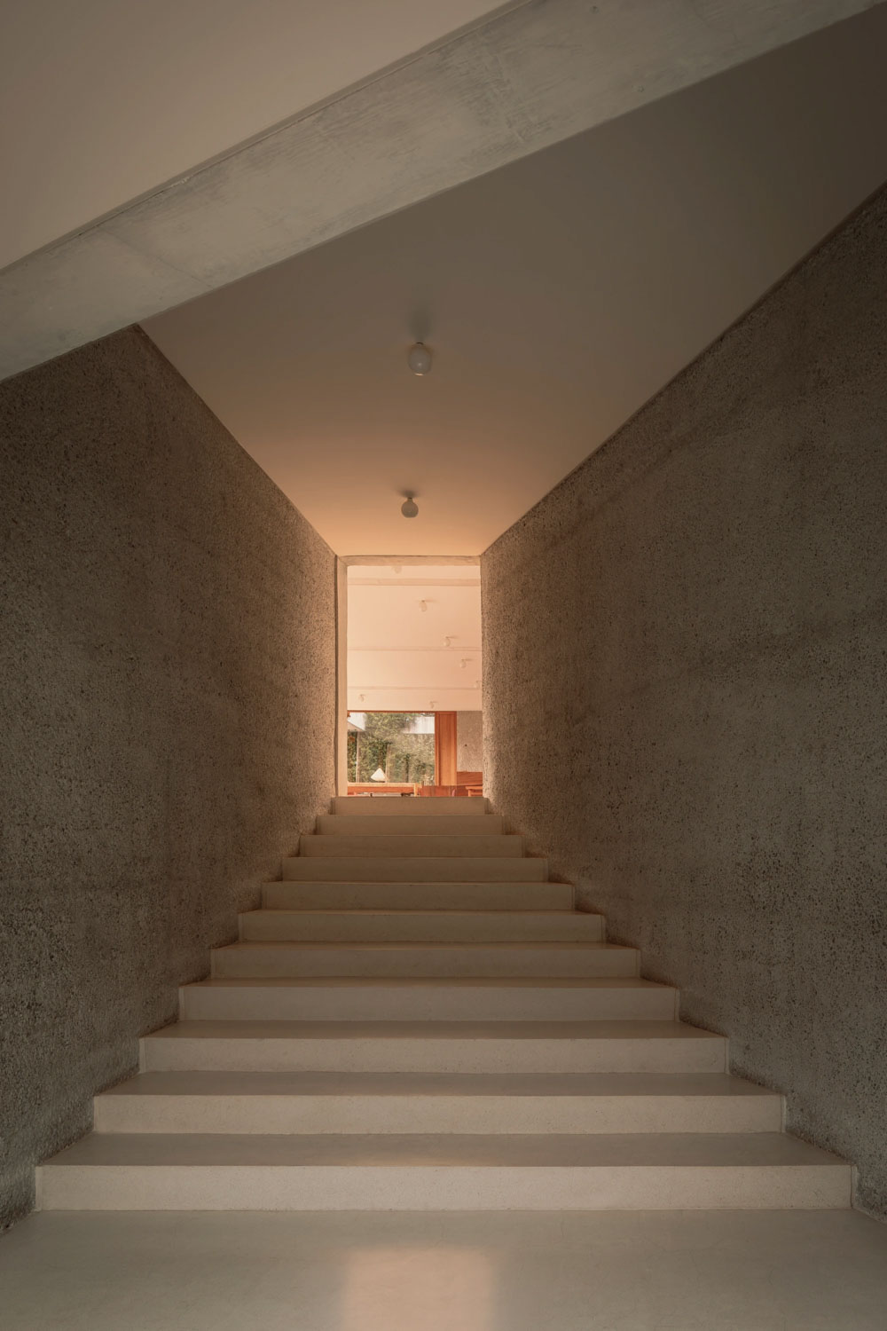 68405effd3681a3f9dd1beac_thisispaper-house-between-two-rivers-taller-3000-casa-mexicana-02