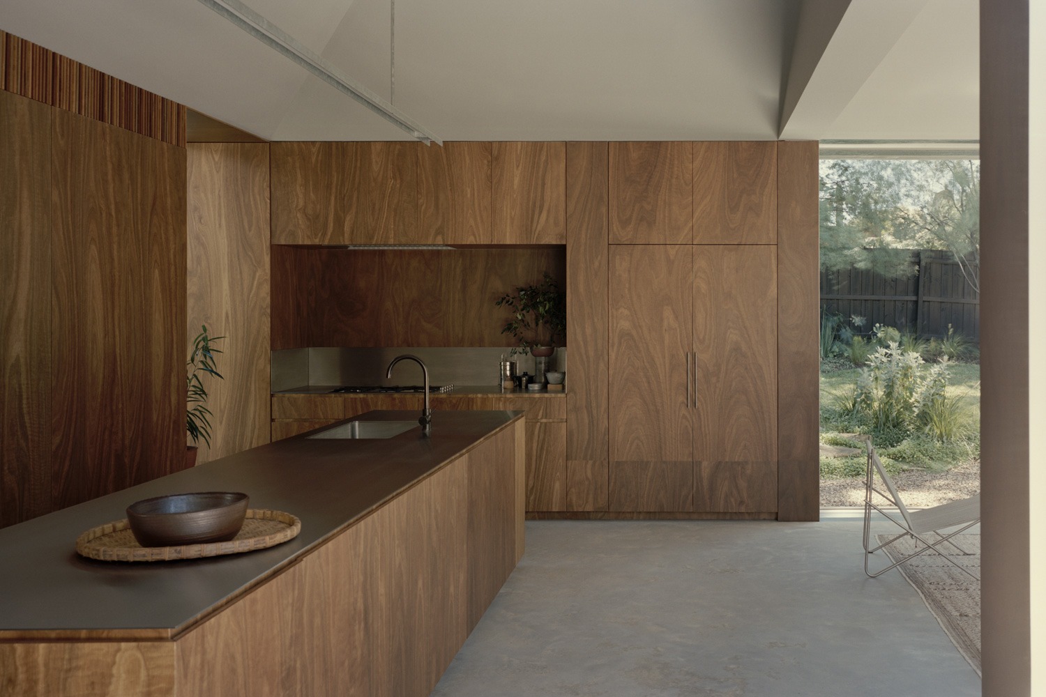 ABATONA Journal – Naples street house-4